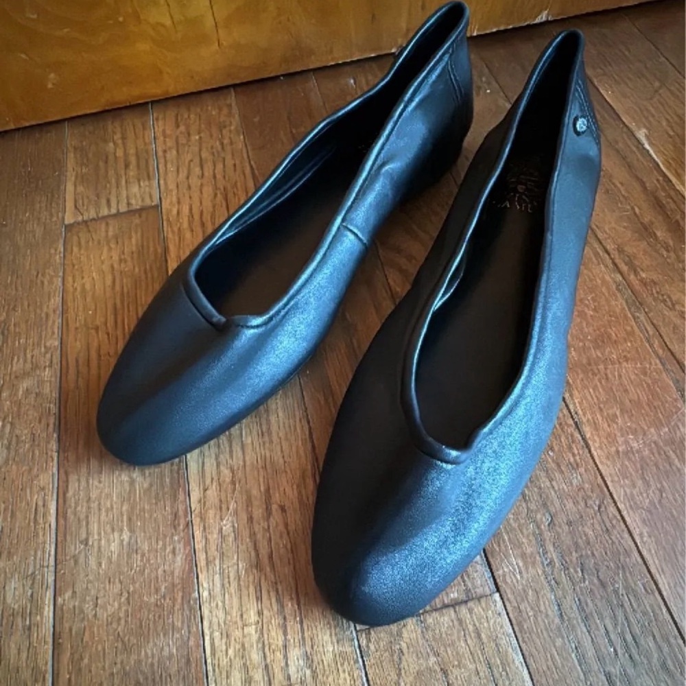 Vince Camuto Sleek Black Women's Loafers